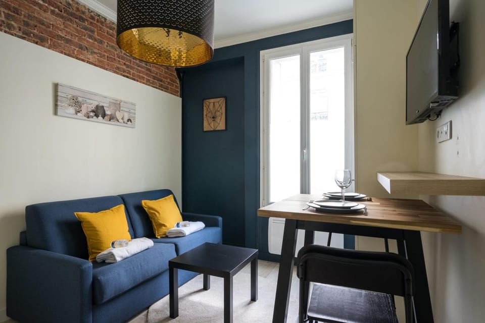 Cosy and peaceful studio - 2P - Paris Center Apartment in Paris