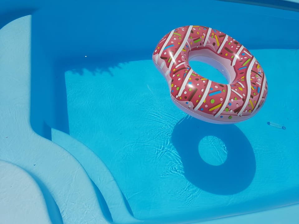 Swimming pool, Swimming pool