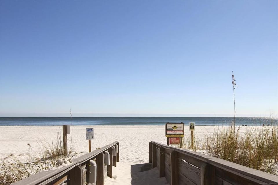 Shoalwater Unit 106 House in Orange Beach