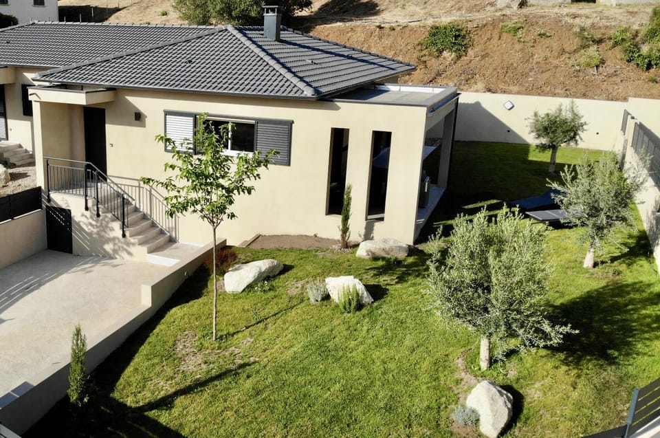Property building, Garden, Garden view