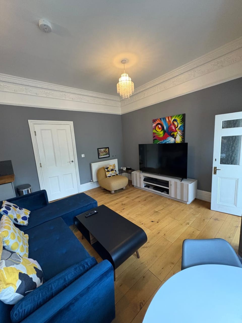 Communal lounge/ TV room, TV and multimedia, Living room, Seating area