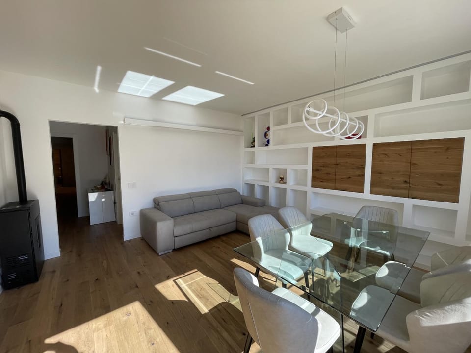 Communal lounge/ TV room, Living room