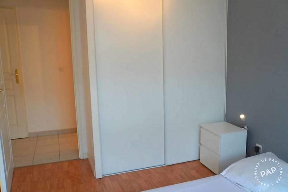 Superbe appartement T2 de 50m2 près de Genève à Saint Julien en Genevois idéal pour couple avec 2 enfants jusqu'à 18 ans Apartment in Saint-Julien-en-Genevois