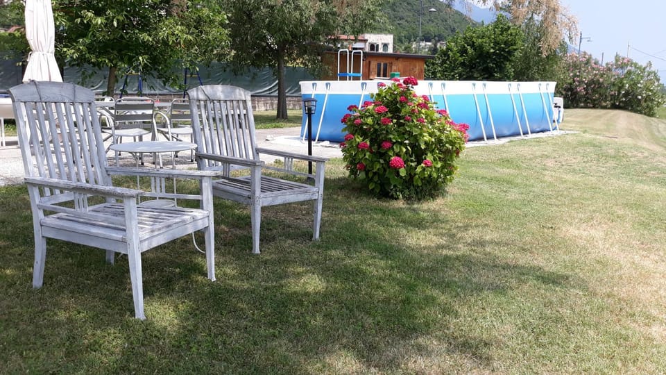 Garden, Swimming pool