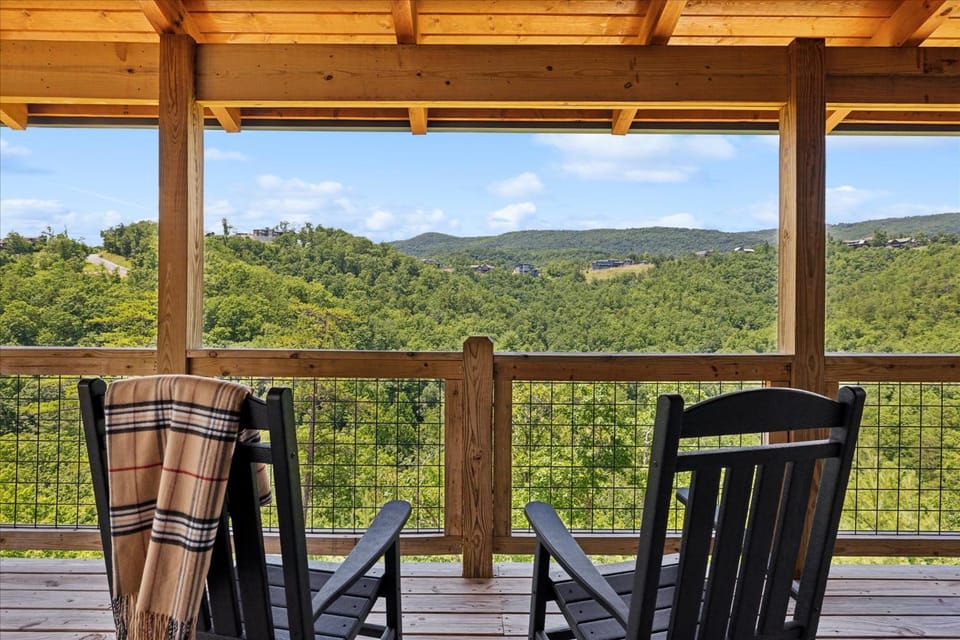 Patio, View (from property/room), Balcony/Terrace, Mountain view, Mountain view