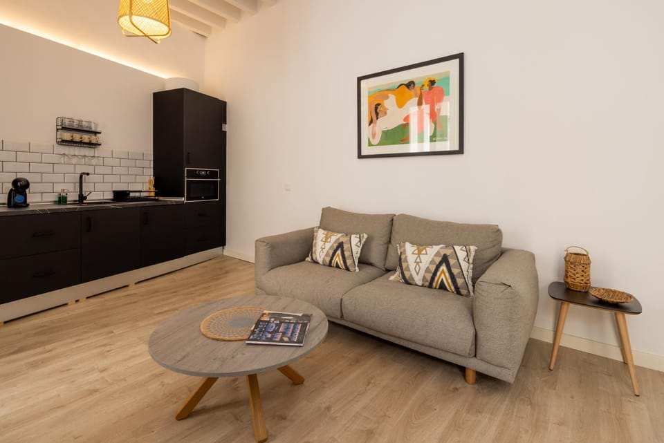 Kitchen or kitchenette, Living room