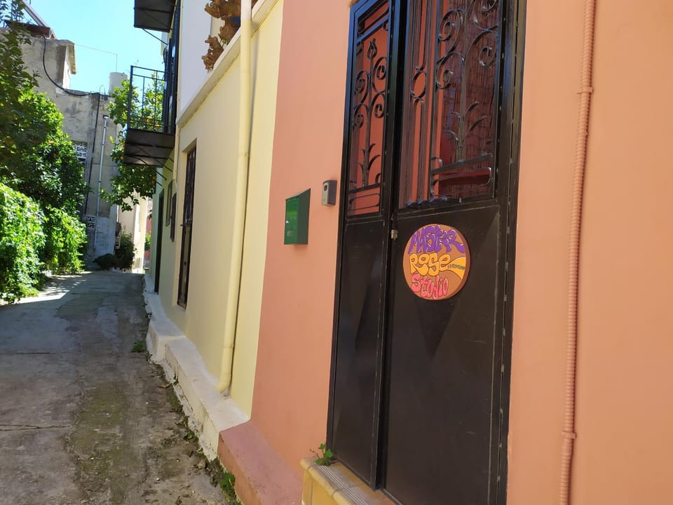 Facade/entrance, Property logo or sign, Neighbourhood