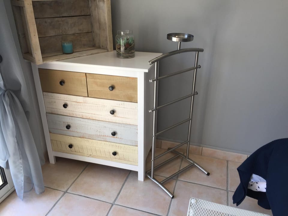 Cabane Blanche Bed and Breakfast in Andernos-les-Bains