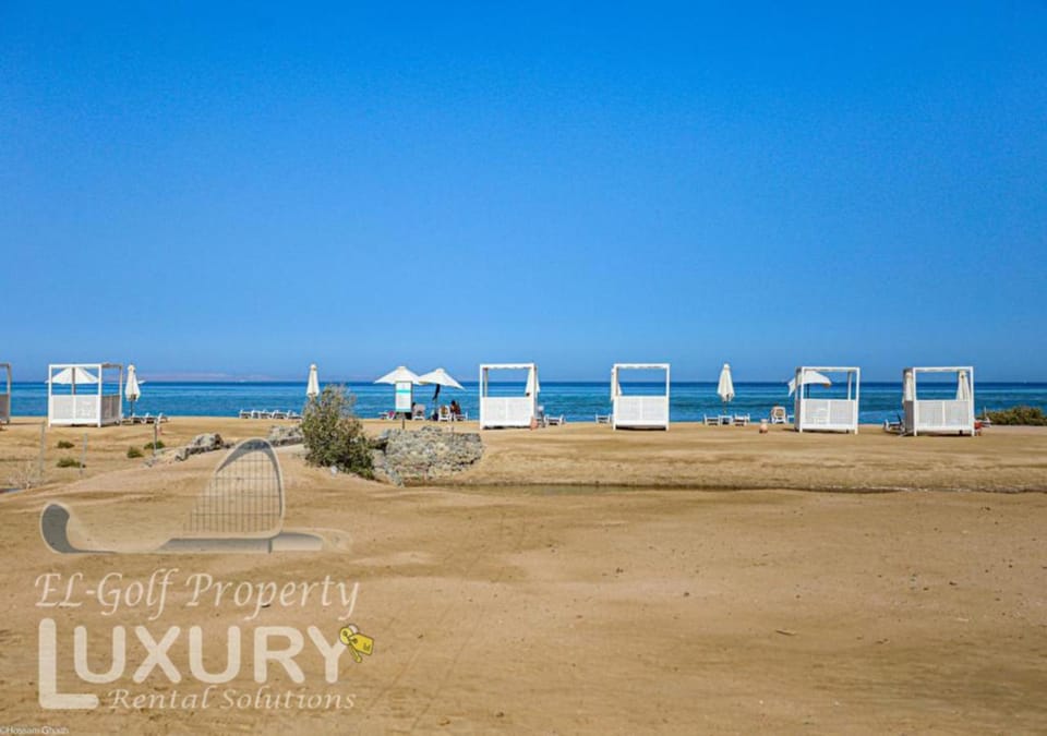 Beach, Swimming pool