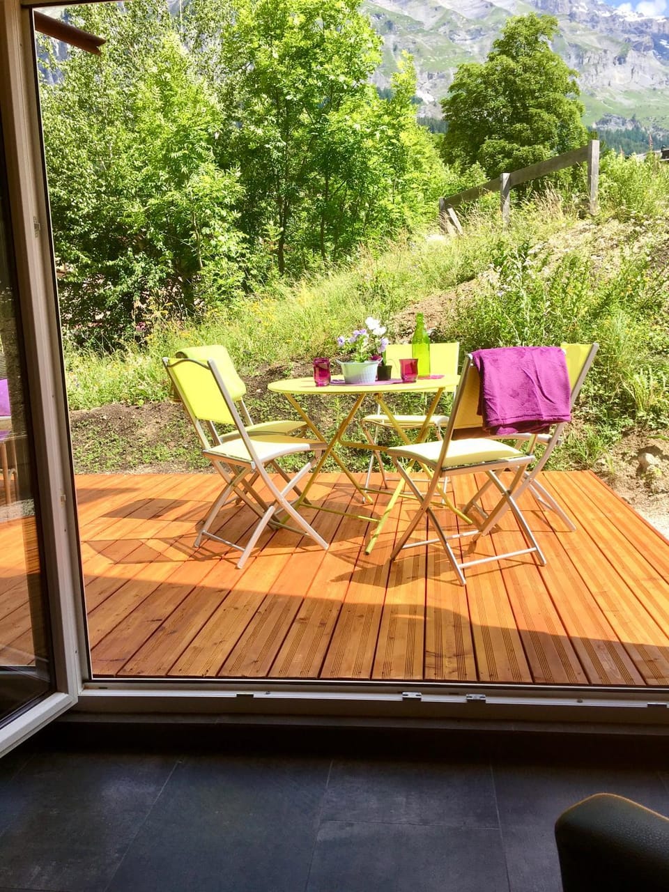 Day, Garden, Balcony/Terrace, Garden view, Mountain view