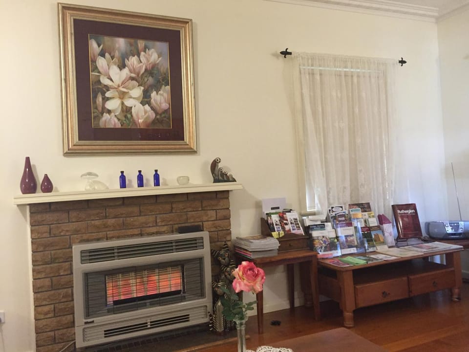 Communal lounge/ TV room, Living room, heating