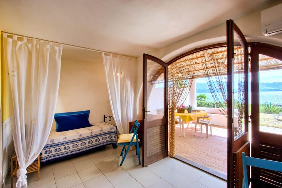Balcony/Terrace, Living room