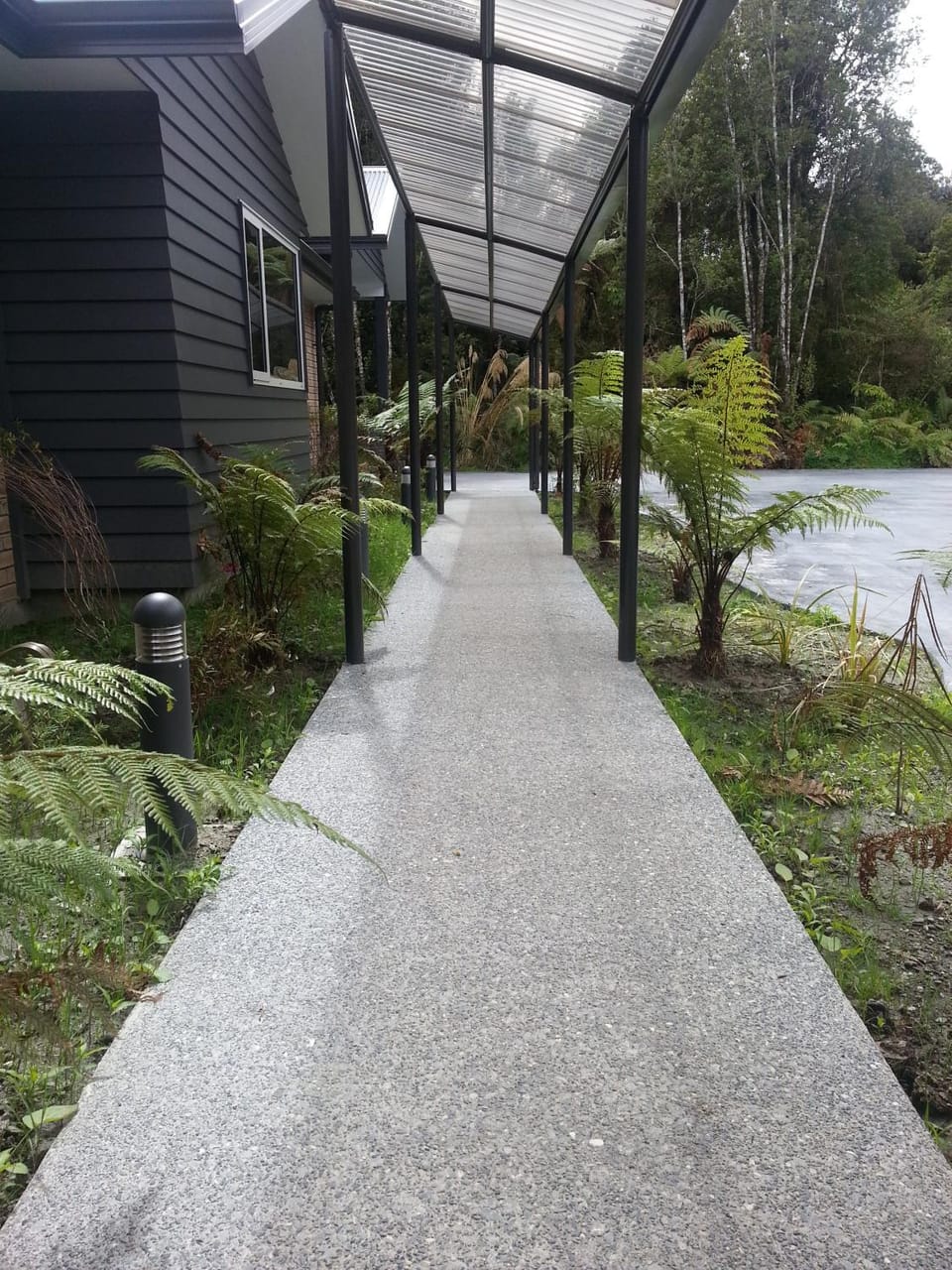 Facade/entrance