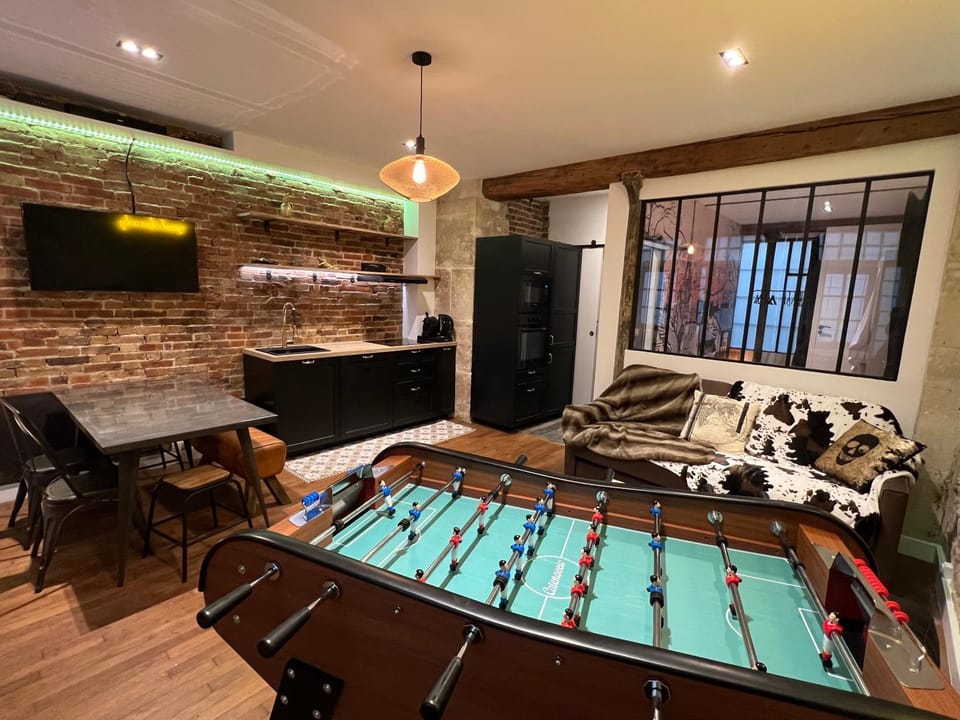 Activities, Billiard