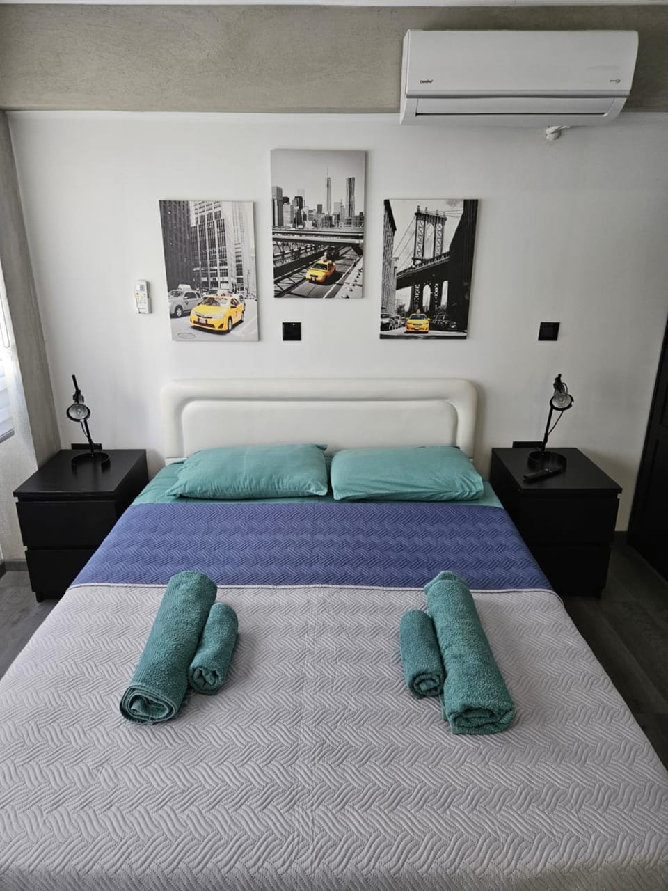 Black & White STUDIO by Emmelia Group Apartment in Paphos