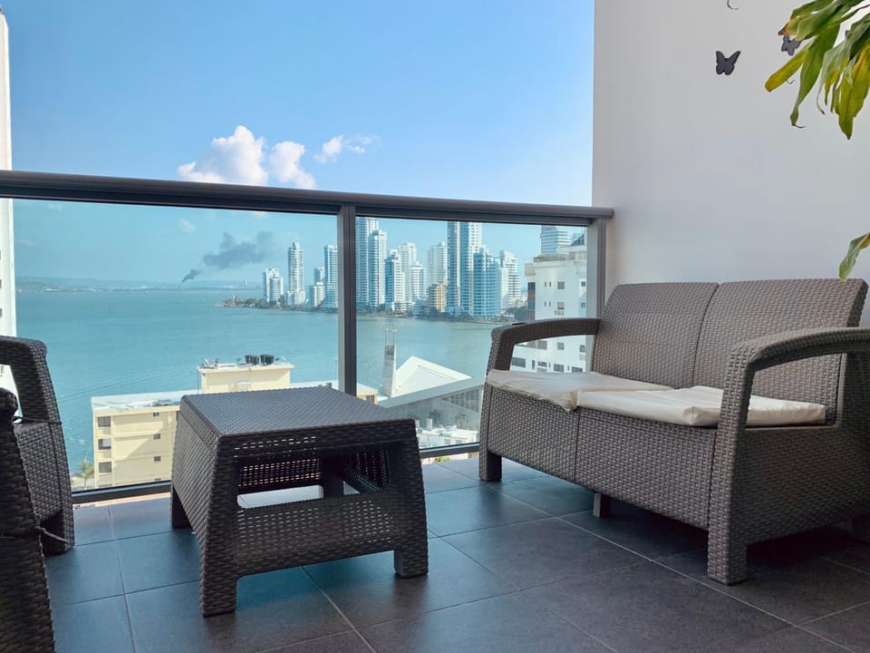 Natural landscape, Balcony/Terrace, Sea view