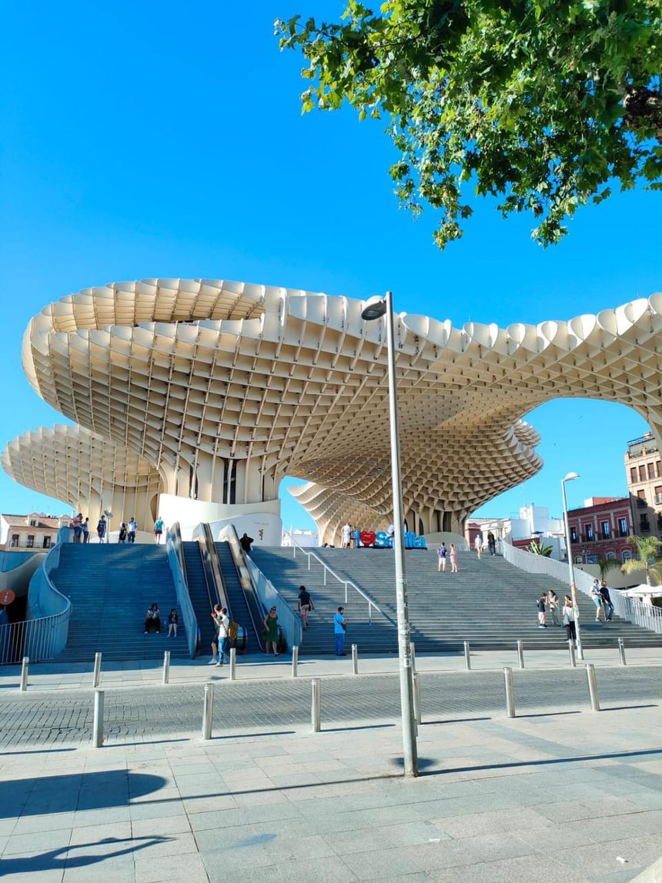 Budget and lovely rooms Las Setas Apartment in Seville