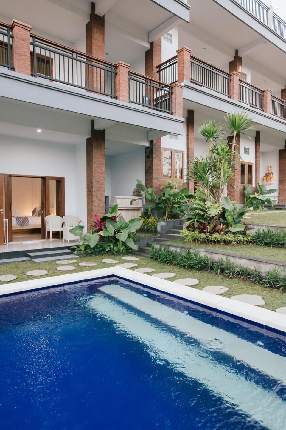 Property building, Swimming pool