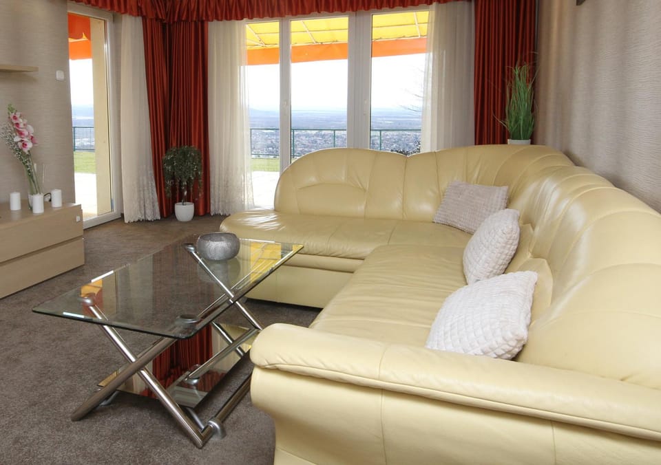 Astra Apartman Apartment in Hungary