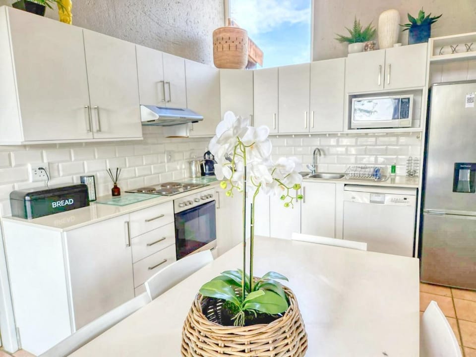 Kitchen or kitchenette, dishwasher, minibar, pet friendly, stove