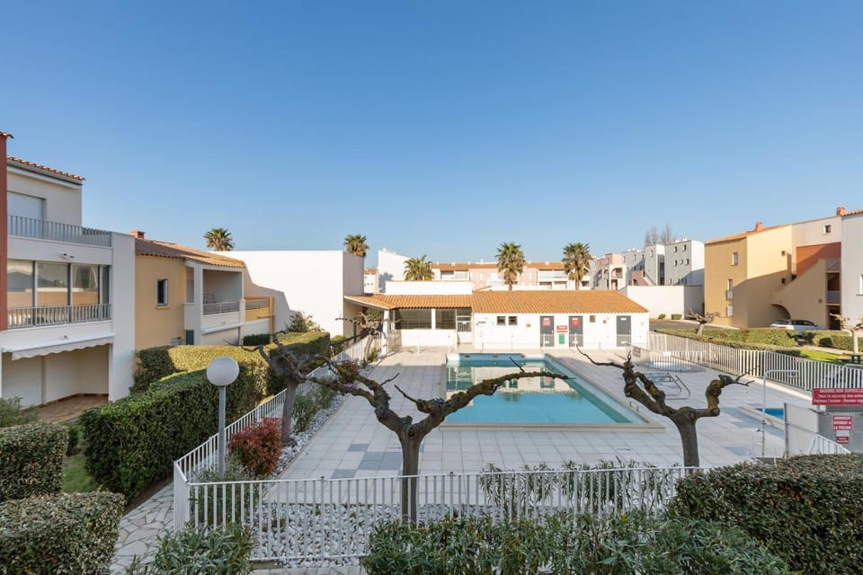 Pool view, Swimming pool, Swimming pool