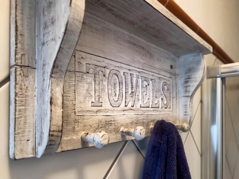 Decorative detail, towels