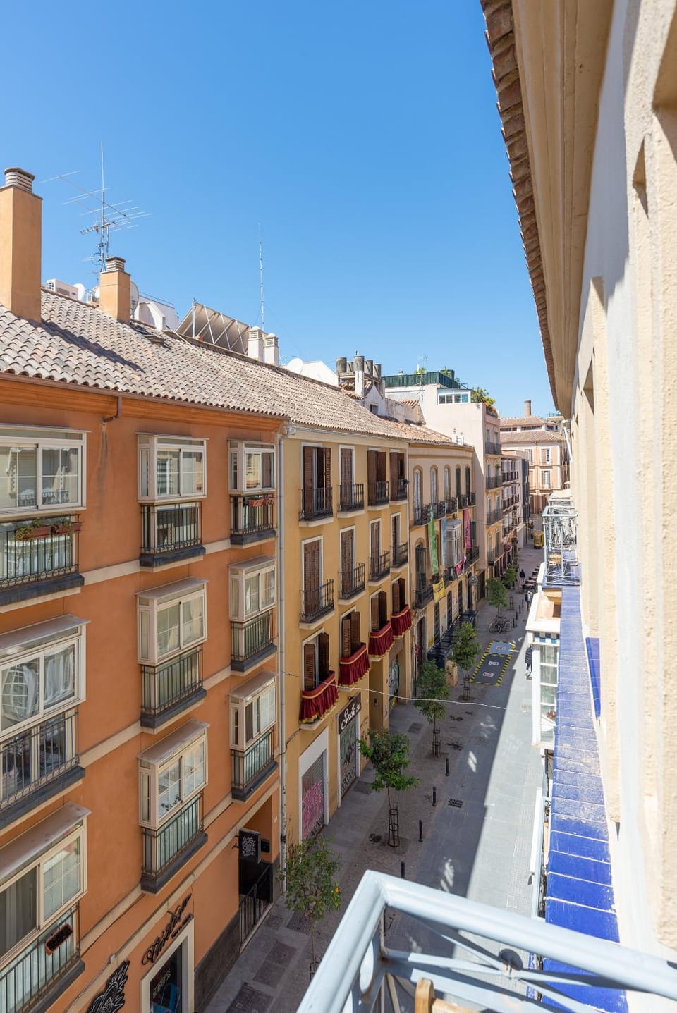 Property building, Neighbourhood, Street view
