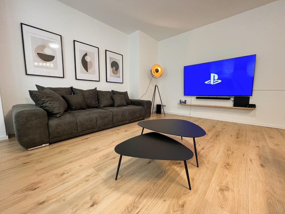 TV and multimedia, Living room, Seating area