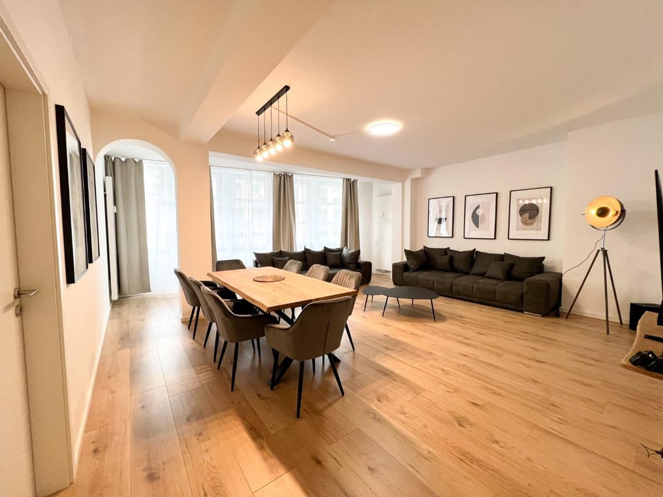 Dining area, Meeting/conference room