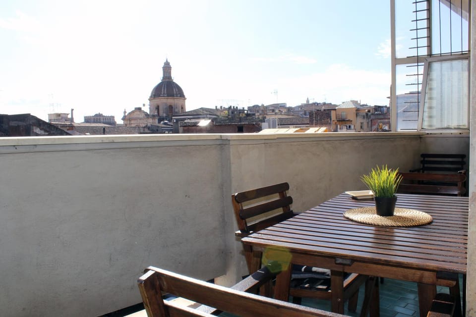 Balcony/Terrace, City view