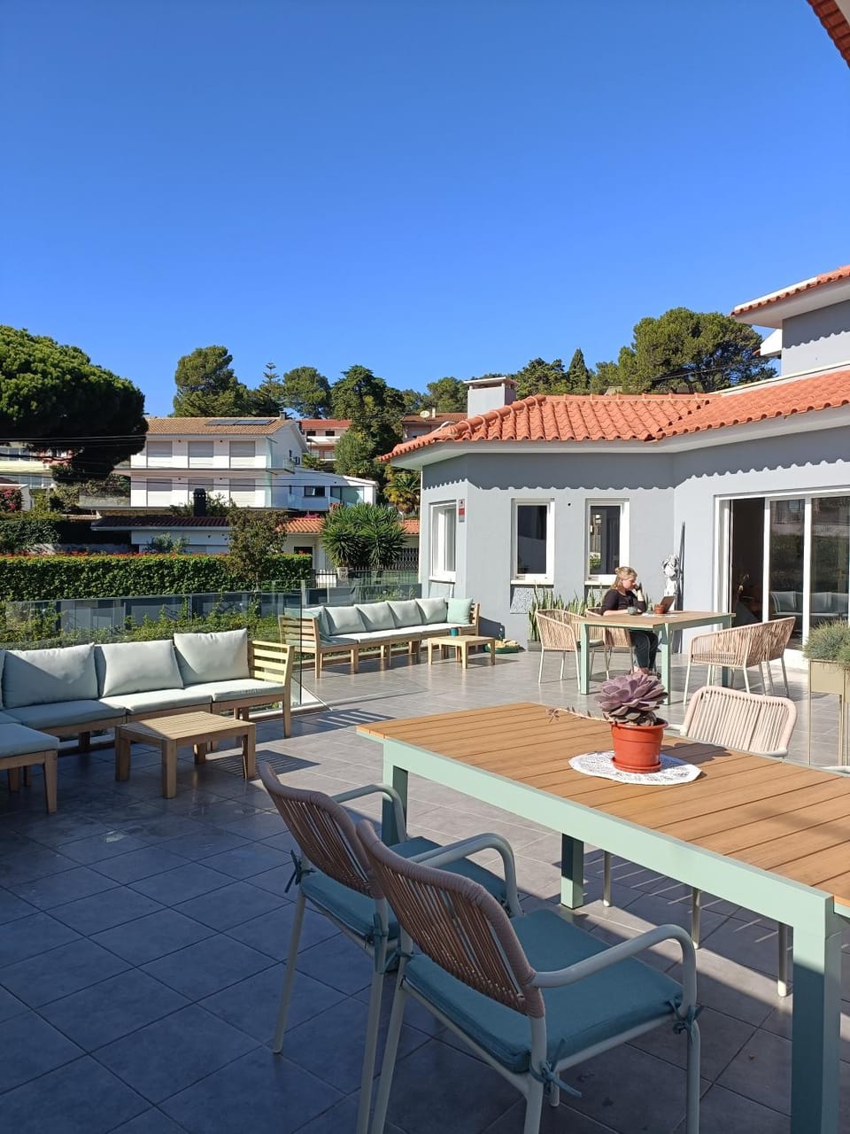 Property building, Patio, Balcony/Terrace, Seating area