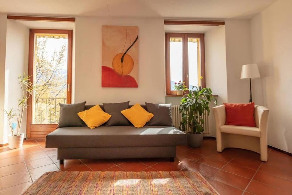 Balcony/Terrace, Living room