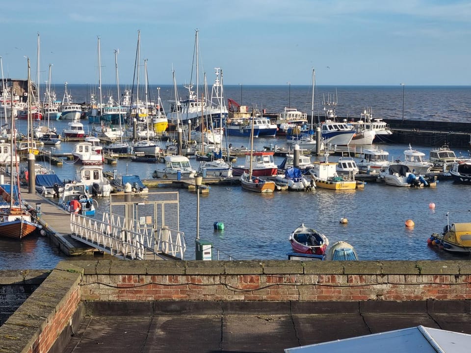 Pet friendly sleeps 6 Chalet Bridlington free elec Chalet in England