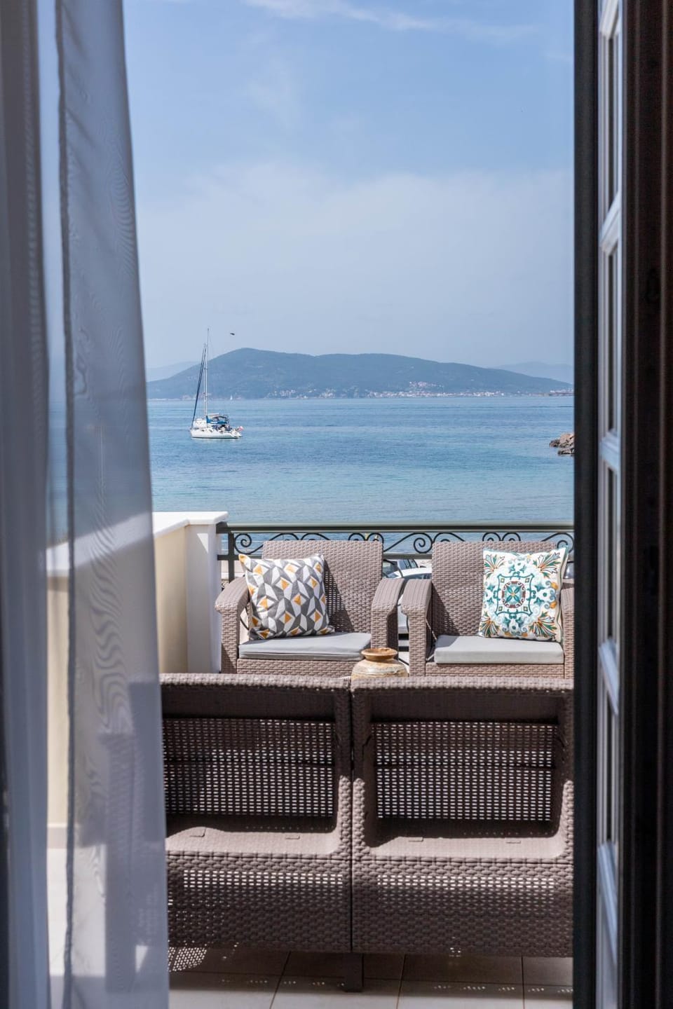 View (from property/room), Balcony/Terrace, City view, Sea view, Sea view