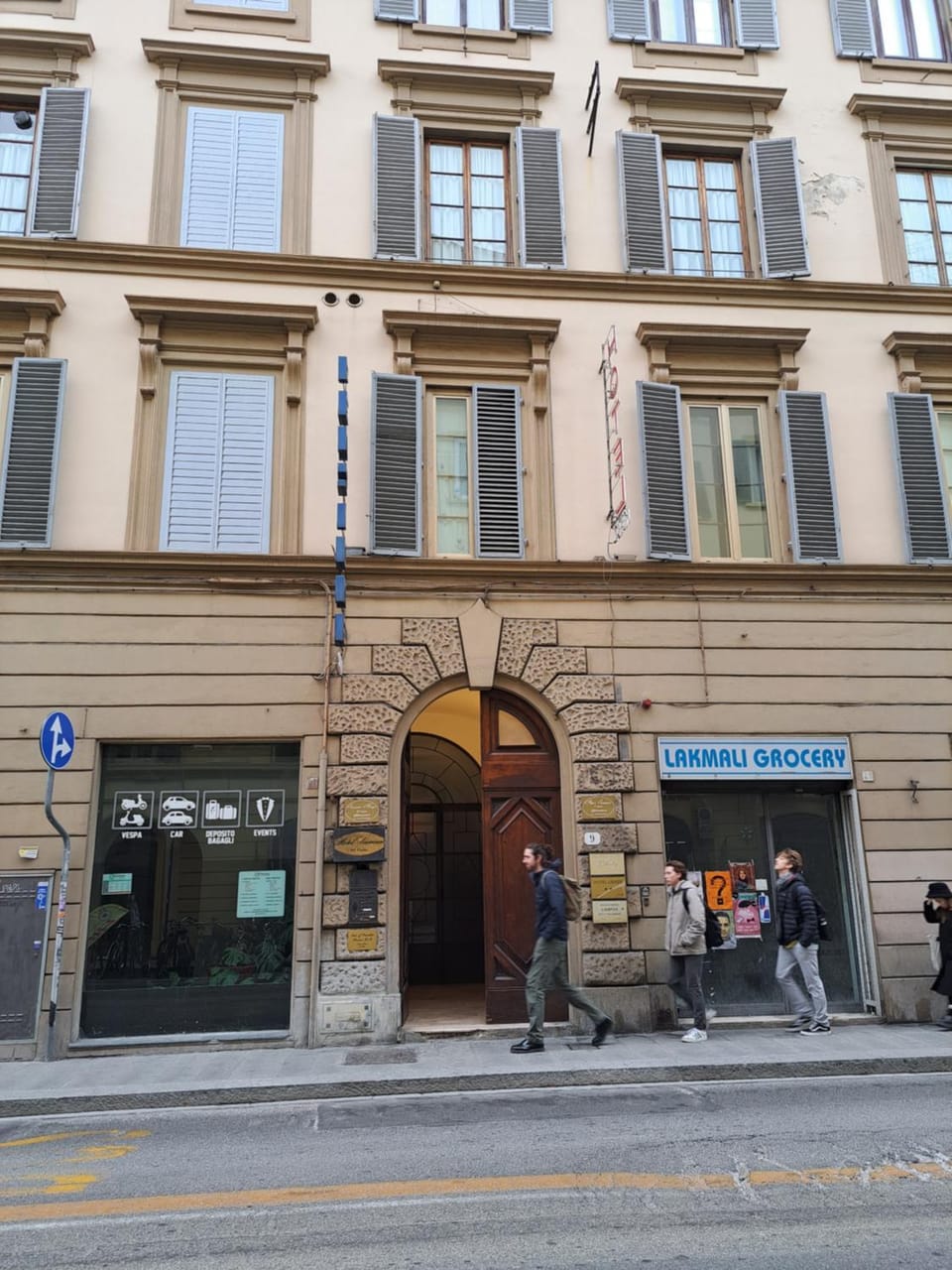 Facade/entrance