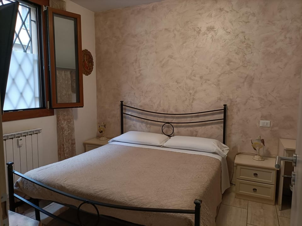 Affittacamere V Torre V Nigrisoli a Porta San Vitale Bed and Breakfast in Bologna