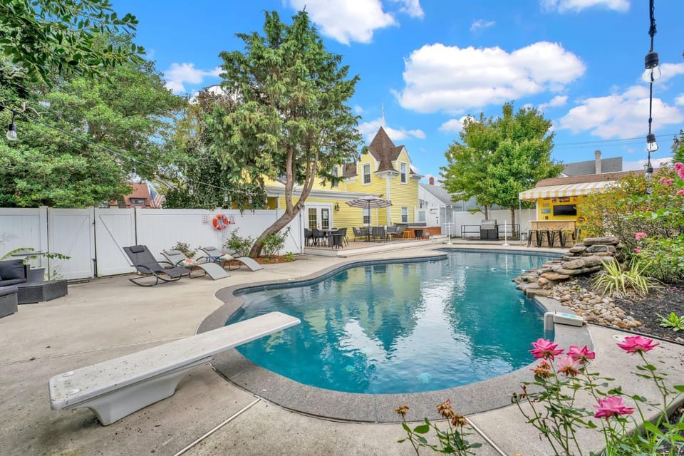Patio, Natural landscape, Garden, Pool view, Swimming pool, sunbed