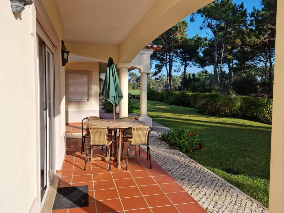 Garden view, Dinner
