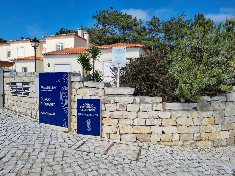 Facade/entrance, Property logo or sign