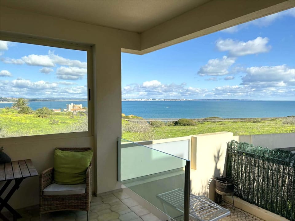 Patio, Facade/entrance, Natural landscape, BBQ facilities, Balcony/Terrace, Sea view, Inner courtyard view