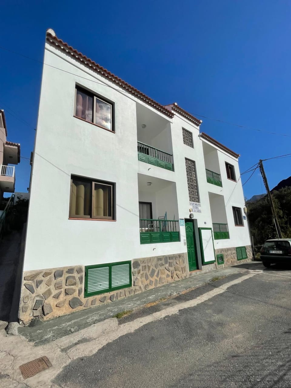 Property building, Facade/entrance