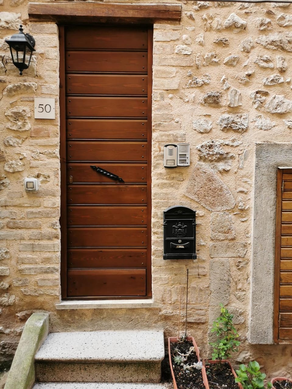 Facade/entrance