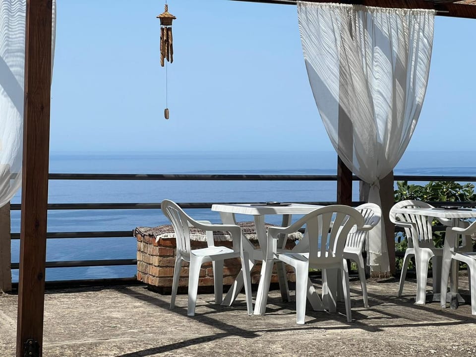 Rooms to let Spiropali Bed and Breakfast in Vlorë County, Albania