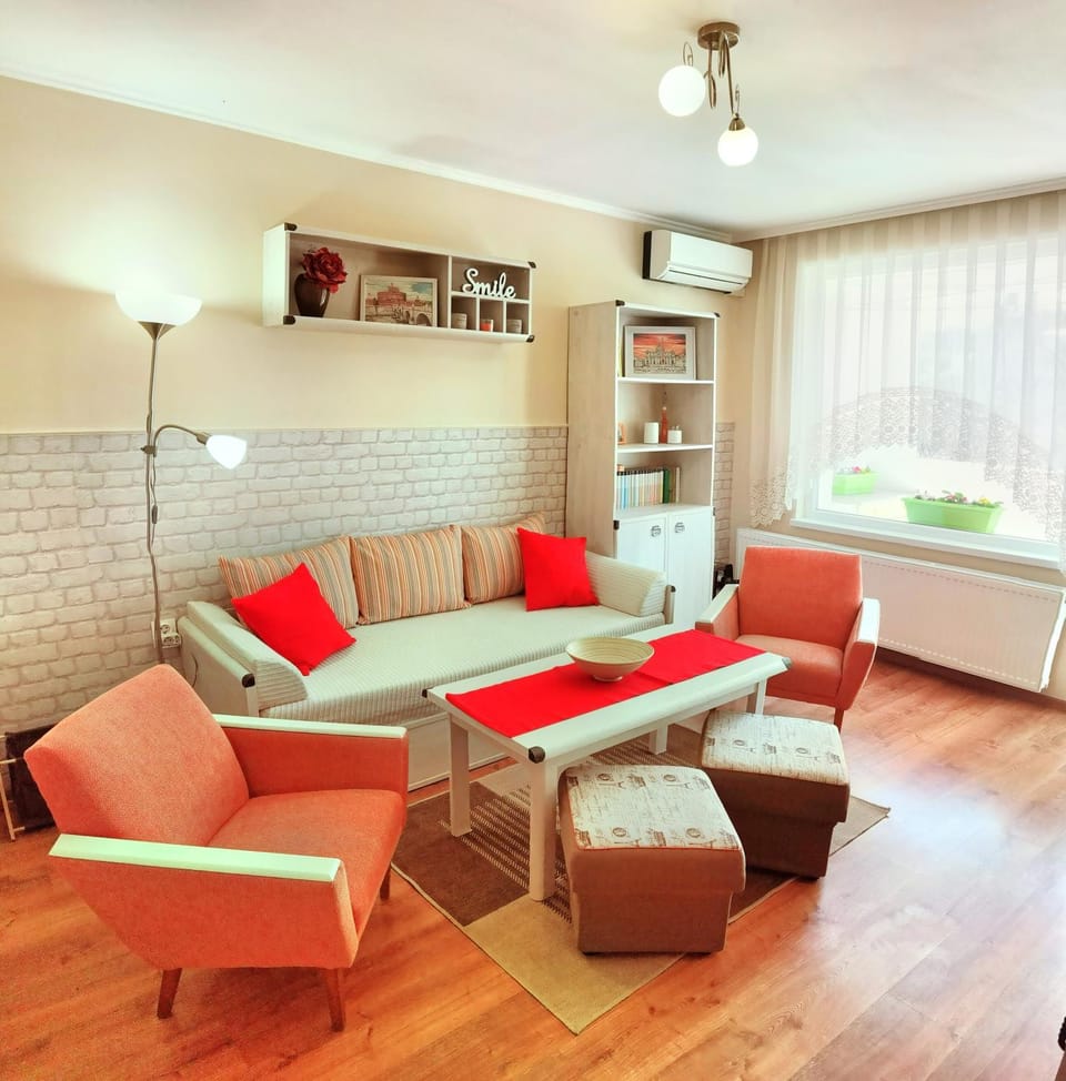 Living room, air conditioner
