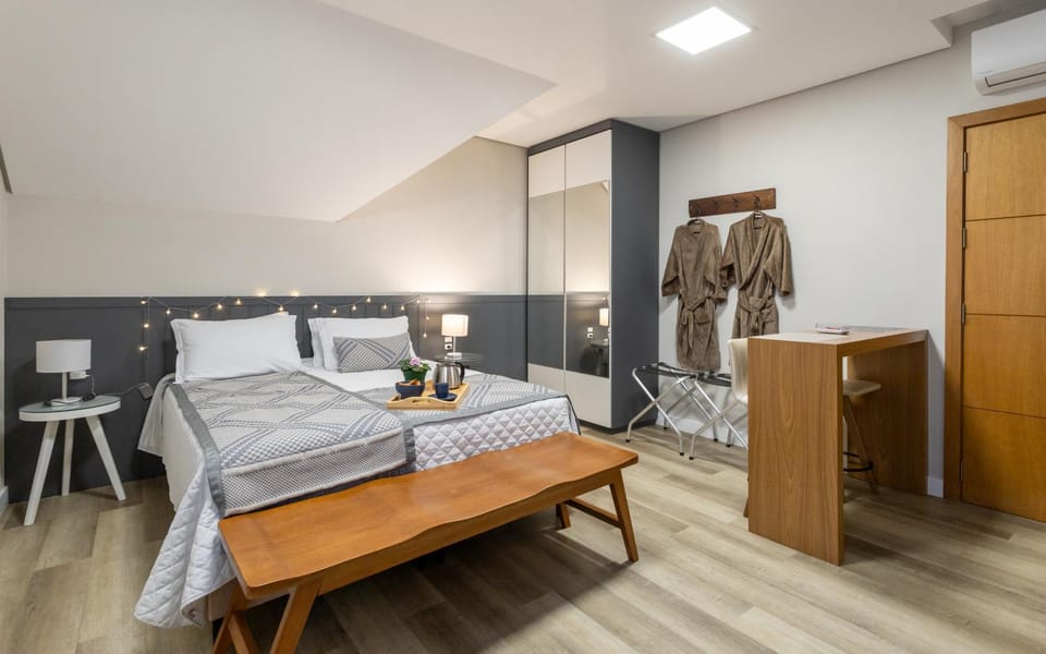 Bed, Photo of the whole room, Decorative detail, Decorative detail, Bedroom, bidet, bidet, furniture, furniture, furniture, heating, heating, internet, internet, internet, safe, safe, towels, towels, wardrobe, air conditioner, air conditioner