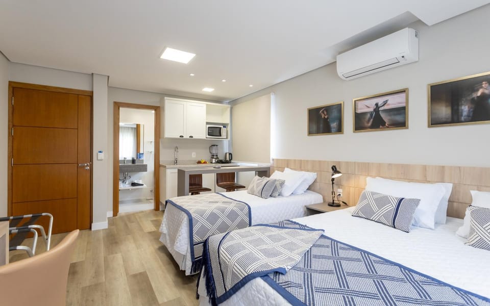 Bed, TV and multimedia, Decorative detail, Decorative detail, Bedroom, Landmark view, Landmark view, children, children, children, young children, bidet, bidet, furniture, furniture, furniture, heating, heating, internet, internet, internet, safe, safe, towels, towels, air conditioner, air conditioner