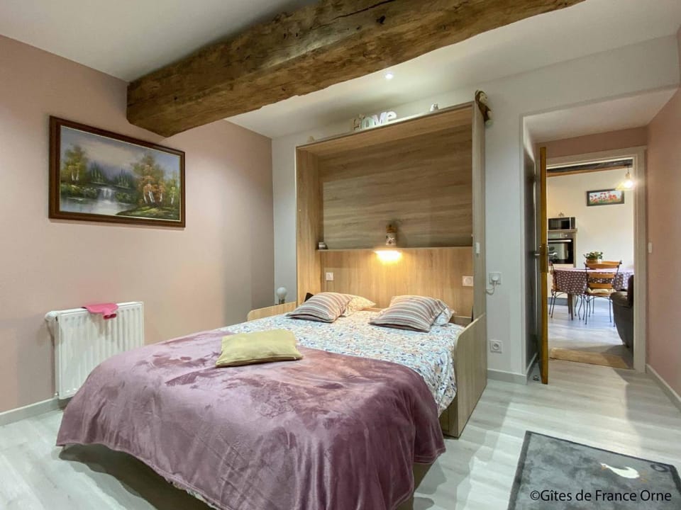 Charmante maison rénovée avec terrasse privée et jardin - FR-1-497-159 Apartment in Normandy