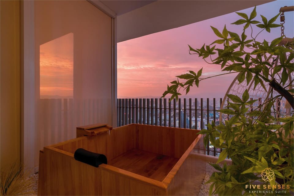 View (from property/room), Balcony/Terrace