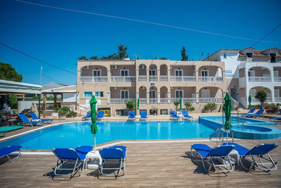 ALADDIN TSILLIVi Apartment hotel in Zakynthos, Greece