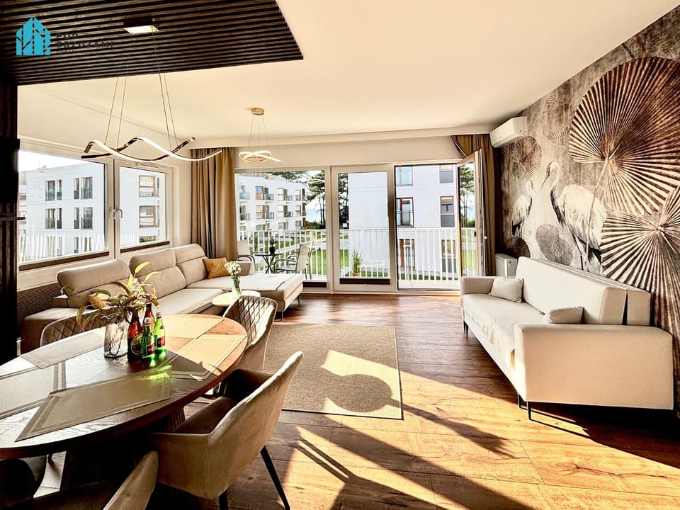 View (from property/room), Balcony/Terrace, Living room, Seating area